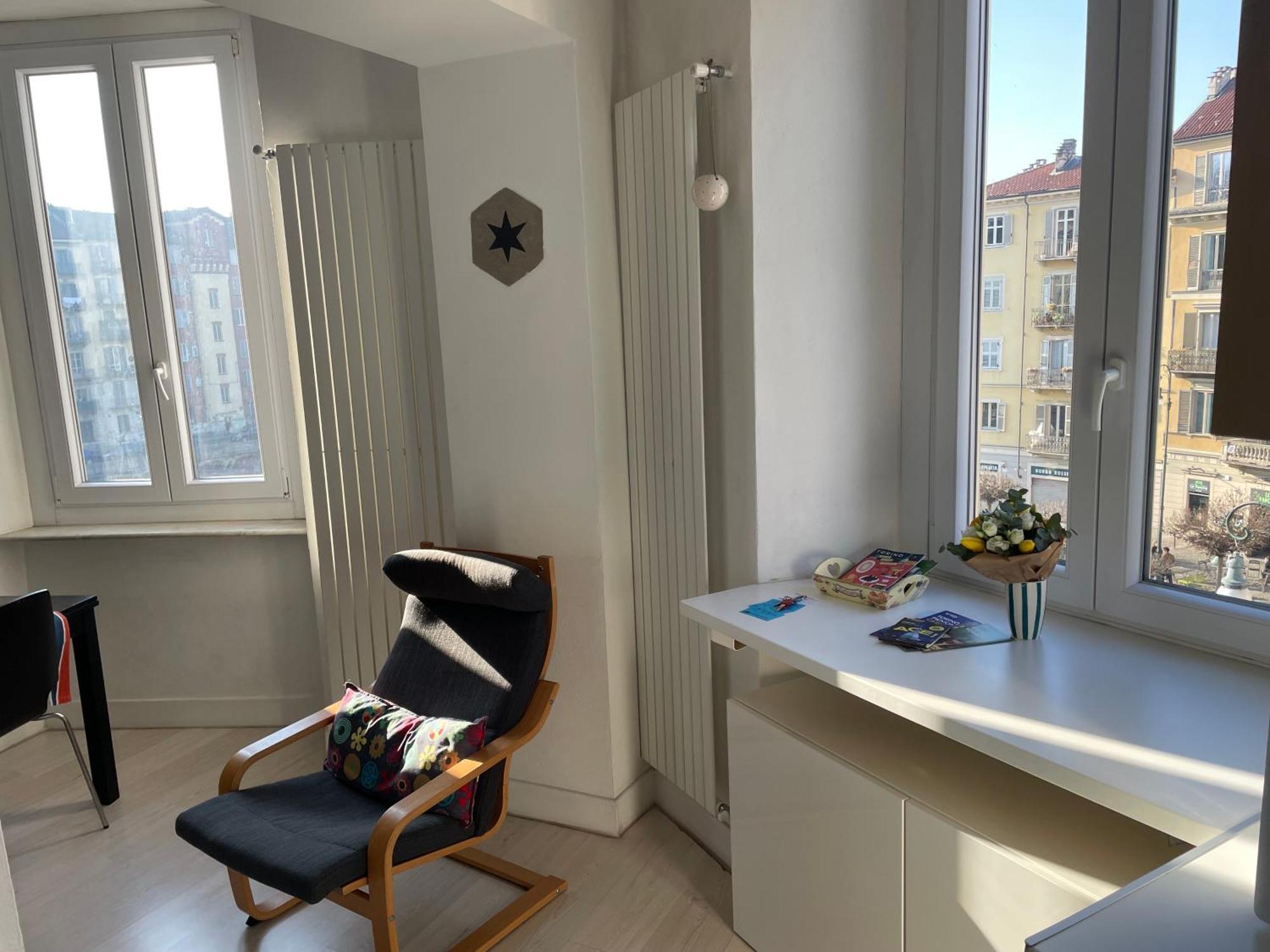 Un Piano Sotto Arturo Appartement Turijn Buitenkant foto